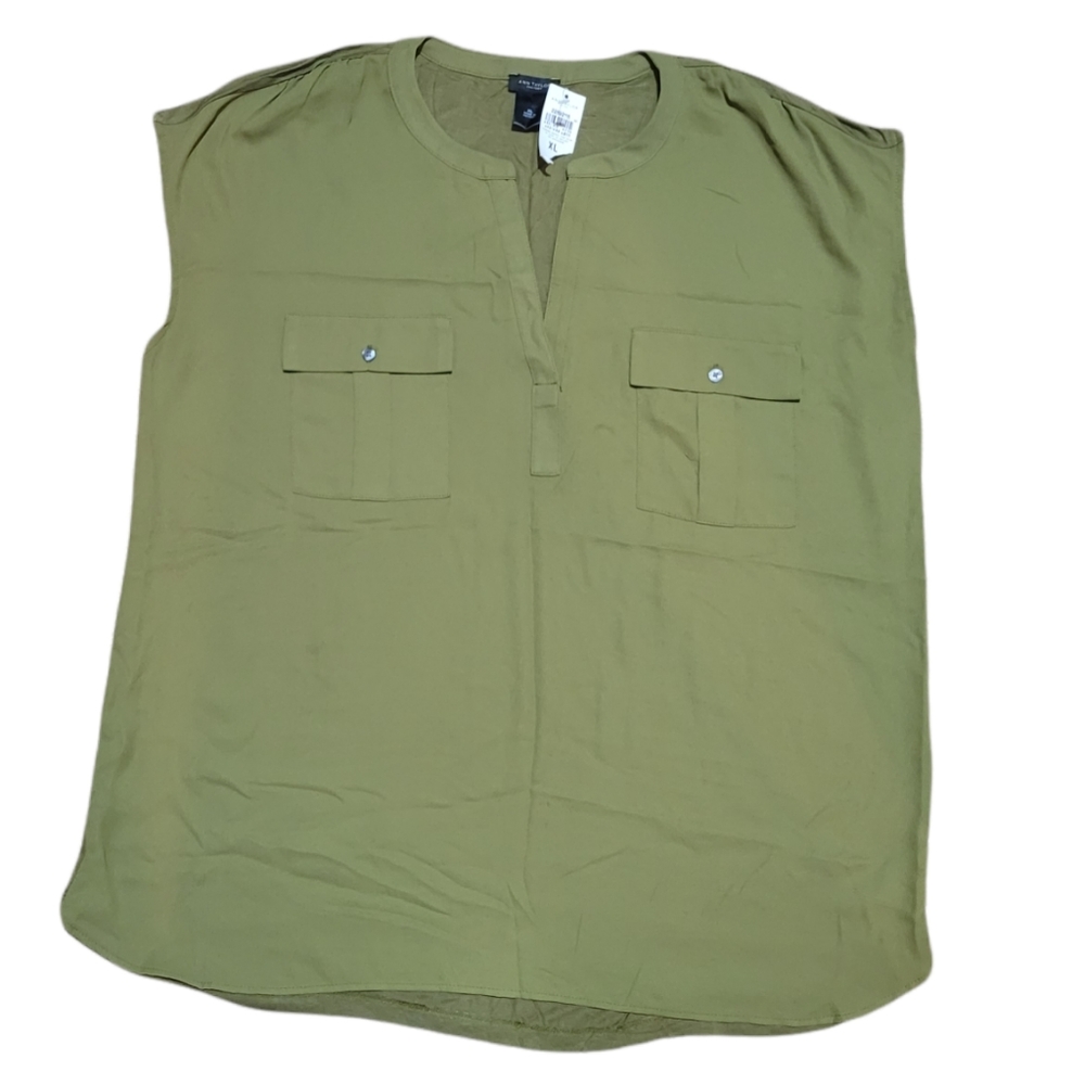 NWT Ann Taylor Top